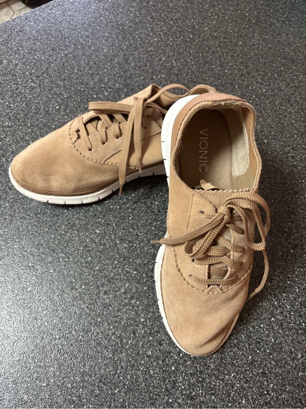 Vionic Women's Tan Suede Lace-Up Casual Sneaker